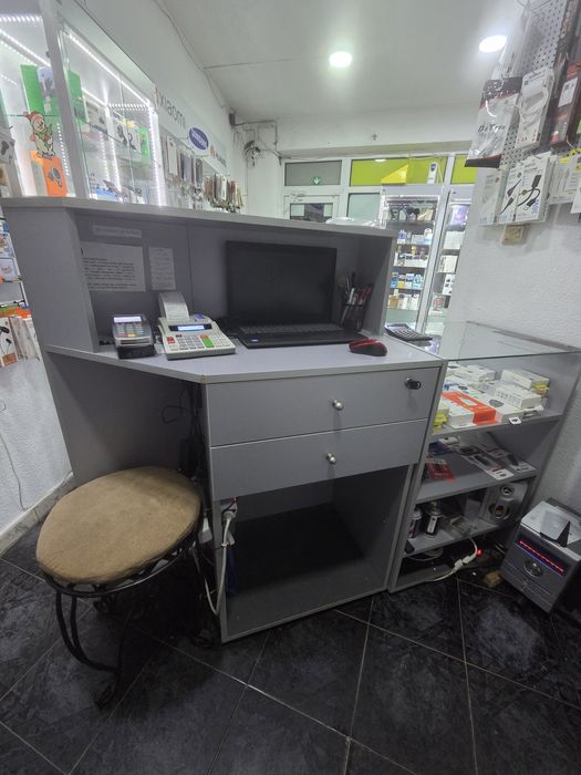 Оборудване за магазин.Витрини , Шкафове.Пана.Четете описанието моля!