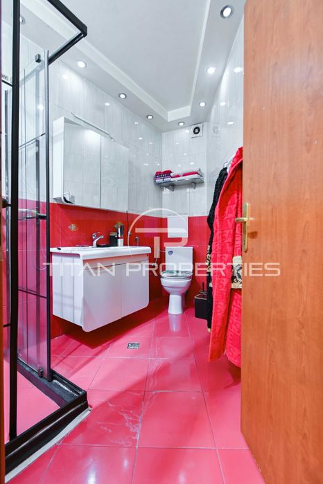 Продава се Тристаен апартамент в София, Свобода - 160 кв.м за 1875 €/кв.м - Снимка #3