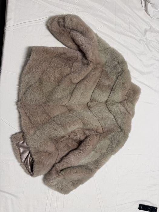 Haina de blana pentru dame