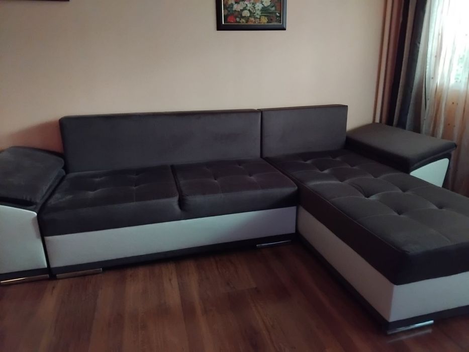 Разтегателен диван