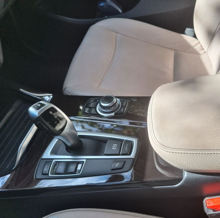 Vând BMW x3 sDRIVE 18d/ x-Line