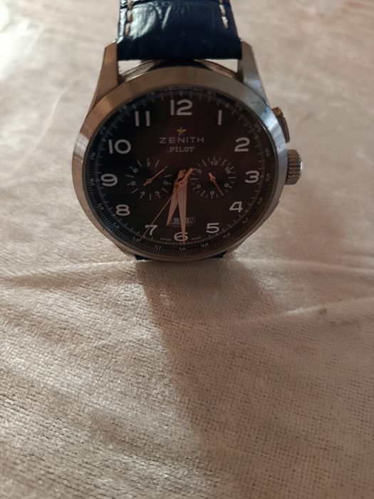 Продам часы Зенит Пилот