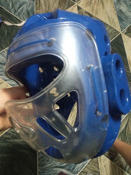 Шлем для каратэ, тхэквондо