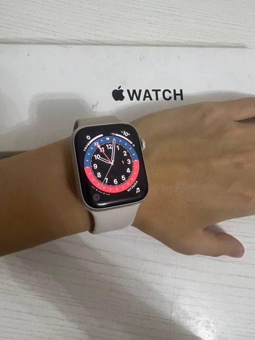 Apple Watch SE 2 часы