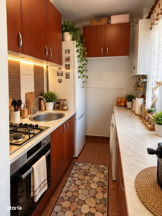 Apartament 2 camere, 32 mp, zona Sasar