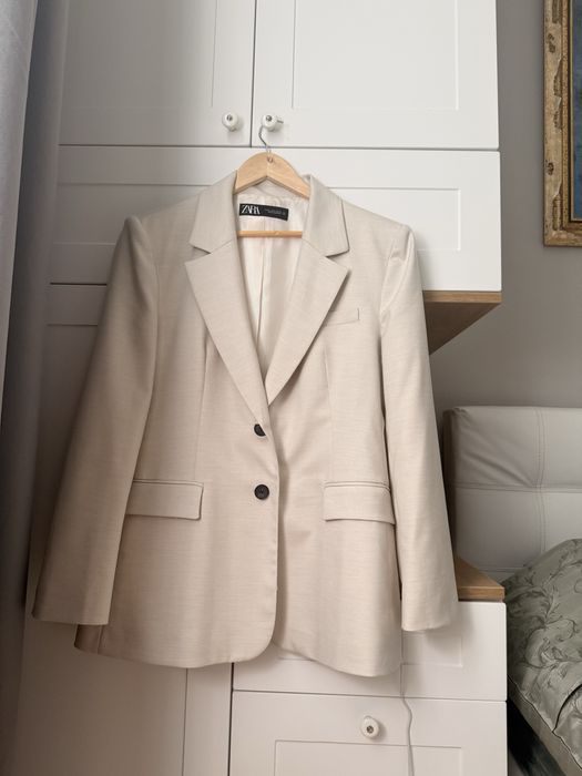 Елгантно сако Zara