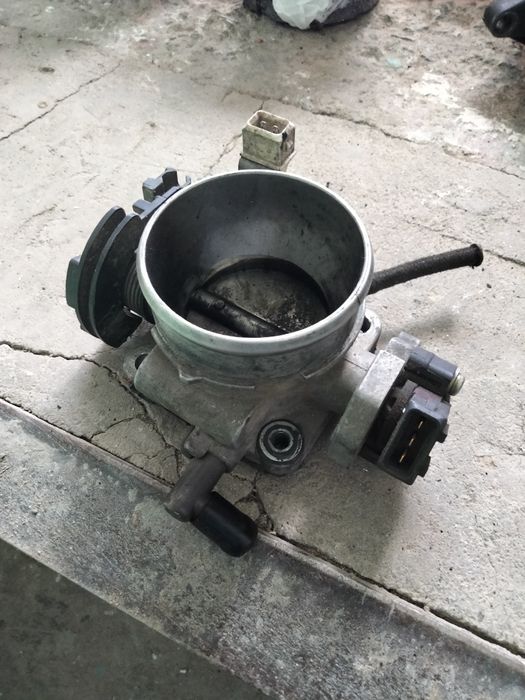 Продаю дроссельную заслонку Фольксваген