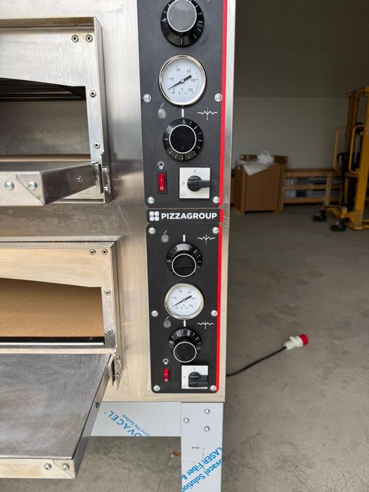 Cuptor pizza 4 + 4 Pizzagroup Italia, an 2026, NOU, GARANTIE
