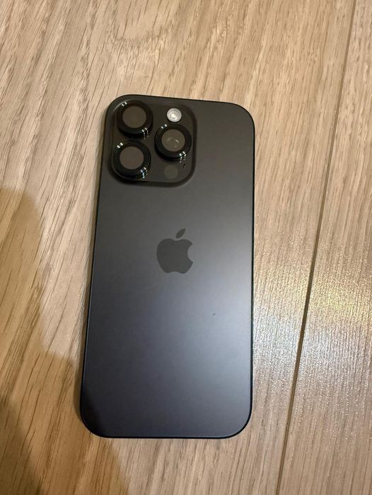 iPhone 15 Pro 128GB 100%Батерия 85 Цикъла