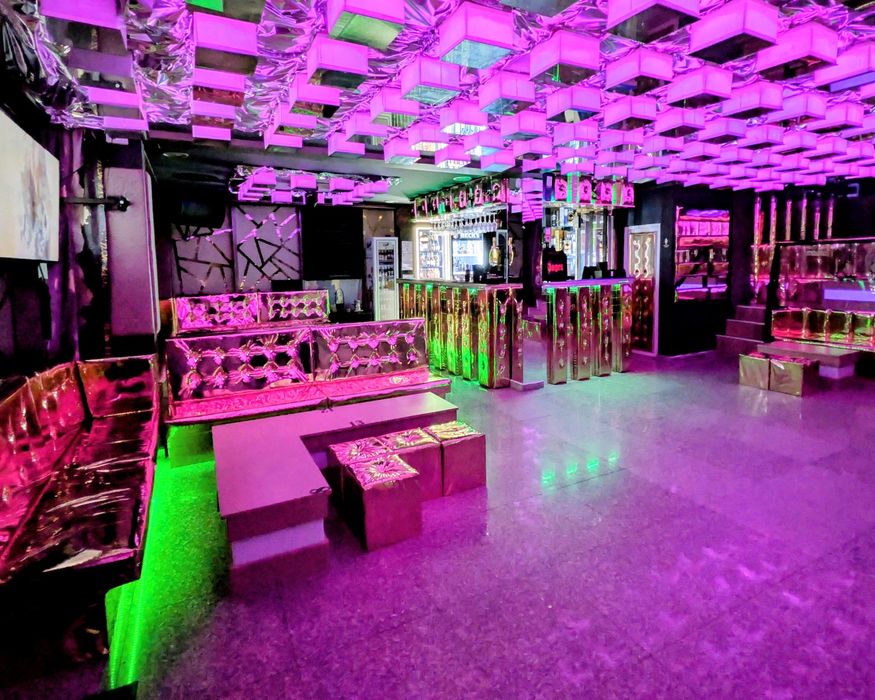 BridgeLounge se închiriază pentru Evenimente Private