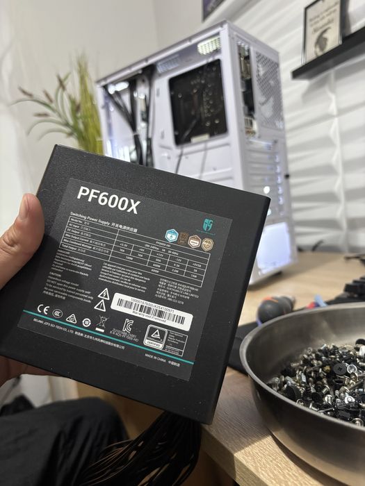 Геймърски компютър Intel i5 7500/GTX1070/12 Ram/256 ssd/500GB HDD/600W