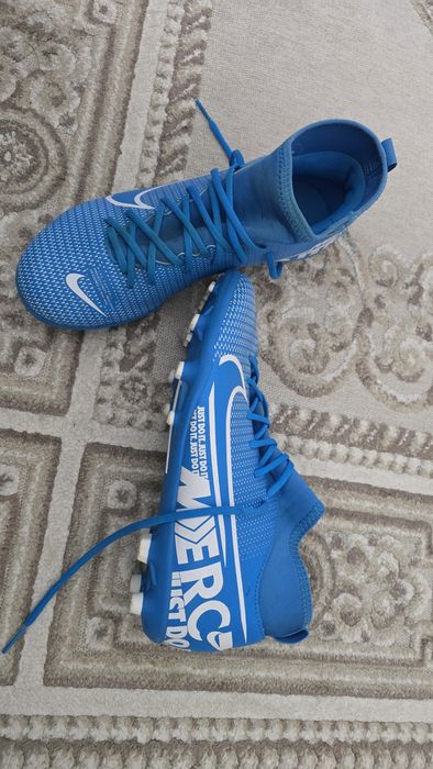 Ghete de fotbal Nike