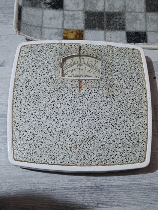 Напольные механические весы