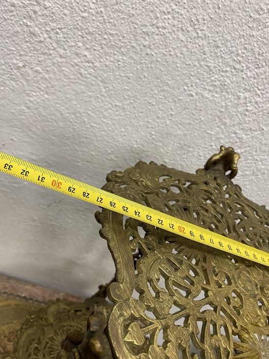 Френска месингова поставка в стил нарок