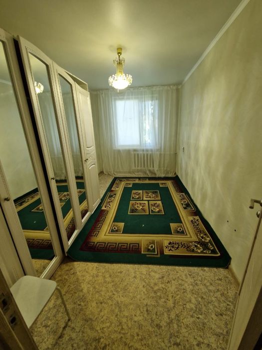 Продается 4-х комн.кв  Школьник