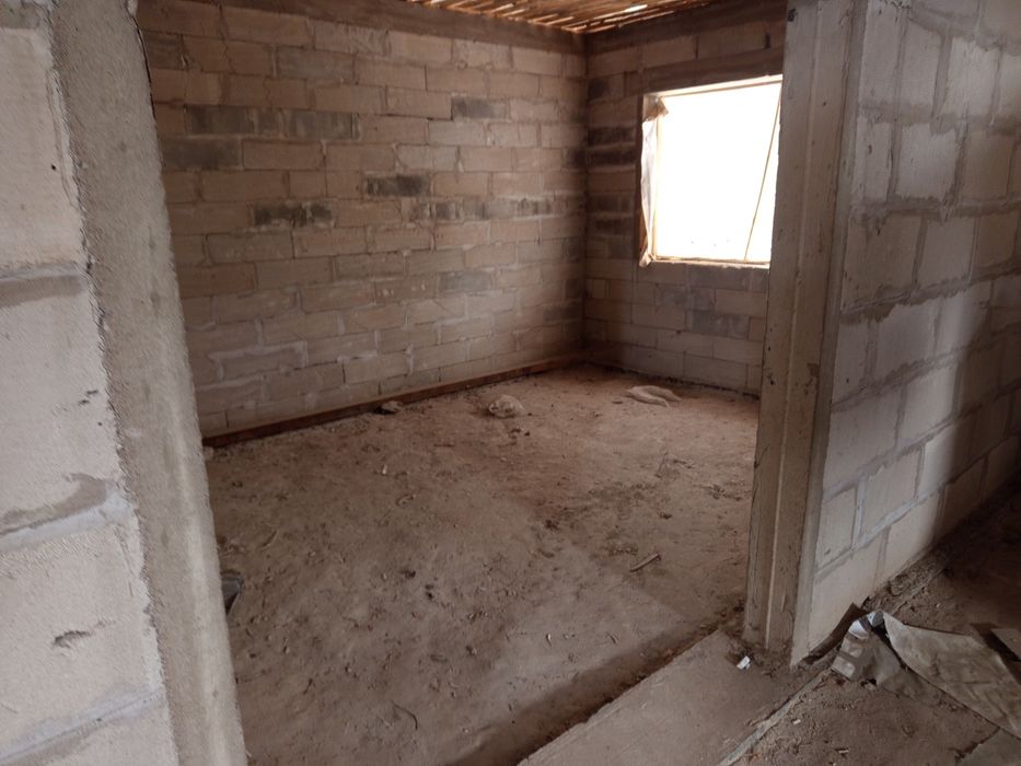 Продам дом не достроены