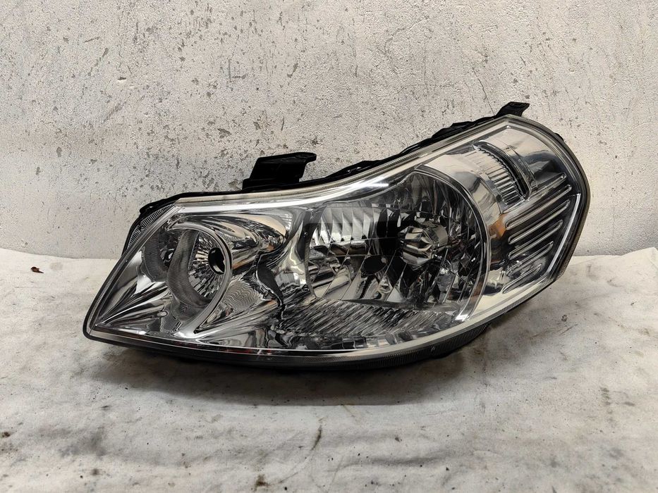 Фар сузуки  Suzuki SX4