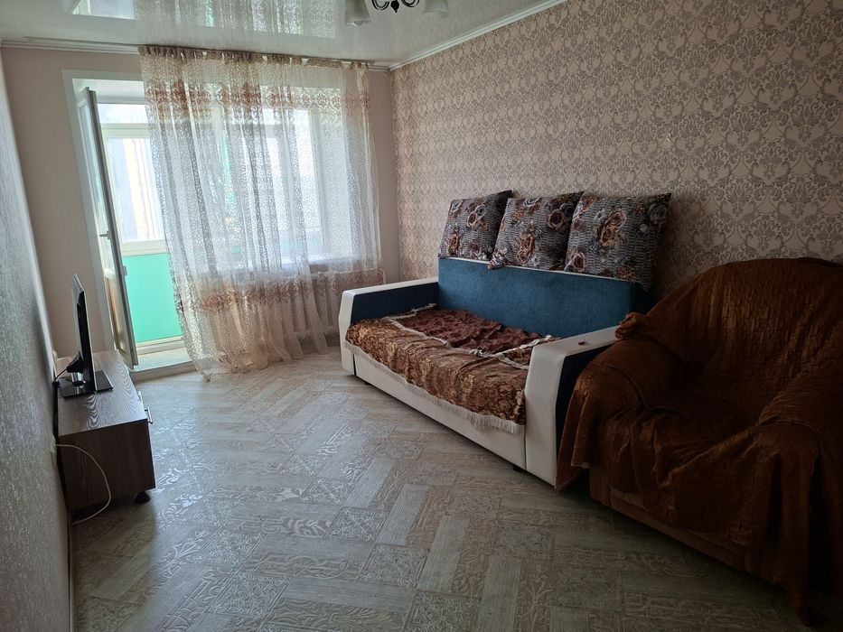 Сдаётся 1"5 ка на Абая с балконом