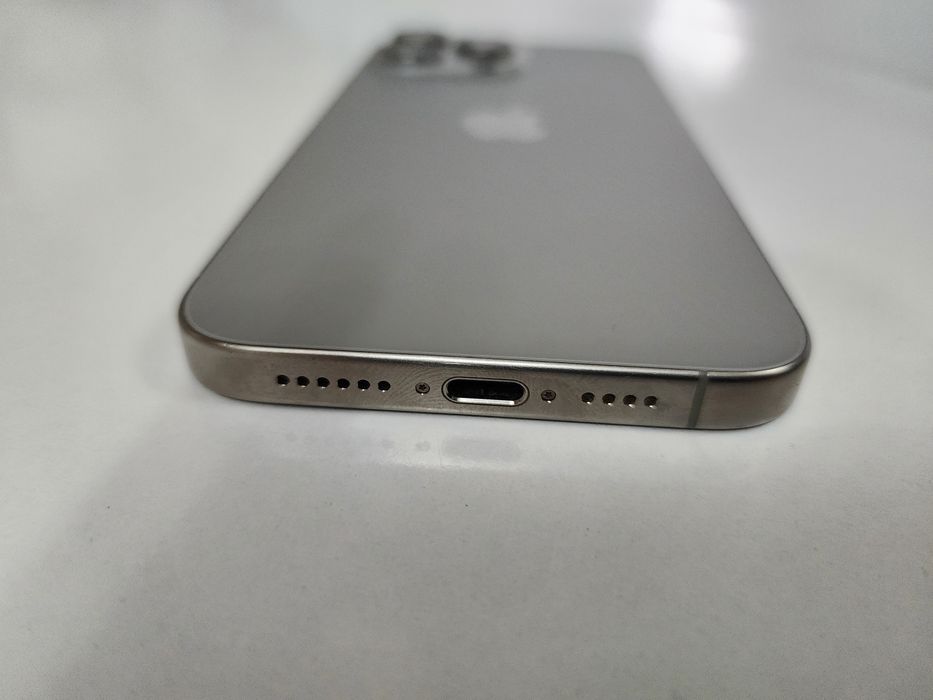 Iphone 15 Pro Max VN/A 256GB Bat 81% Zavod Sim+ESEM