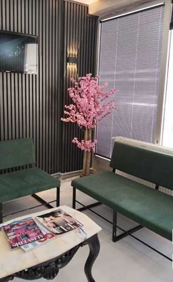 Декоративни дръвче. Изкуствени цветя