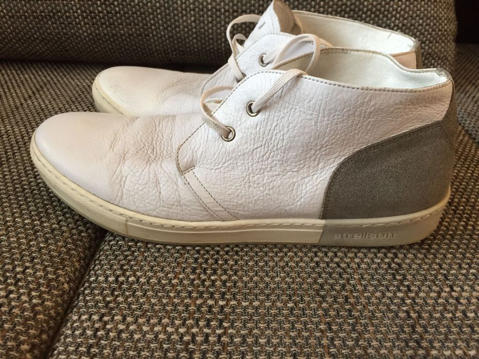 Обувки Strellson