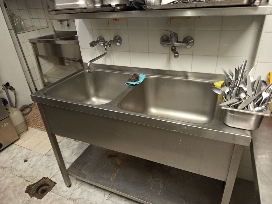 Алпаки плотове мивки рафтове