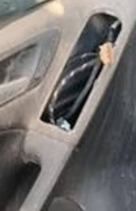 Plasticele de la butoanele interioare GOLF 6