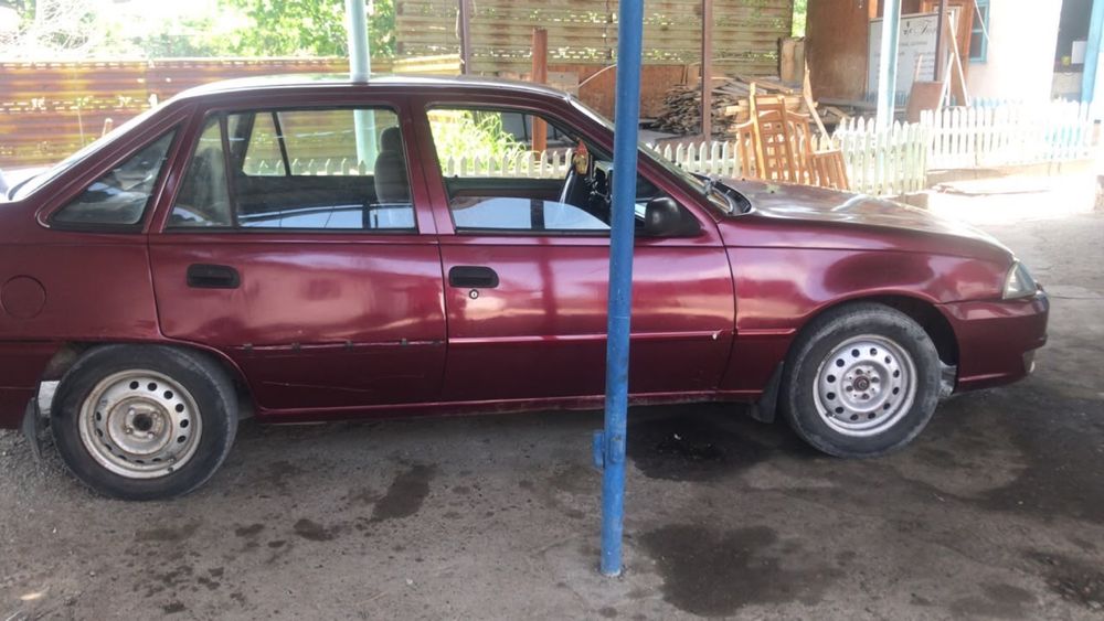 Продам нексия срочно
