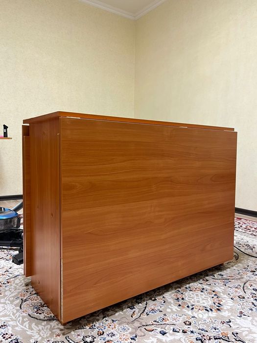 Продаётся стол раскладной