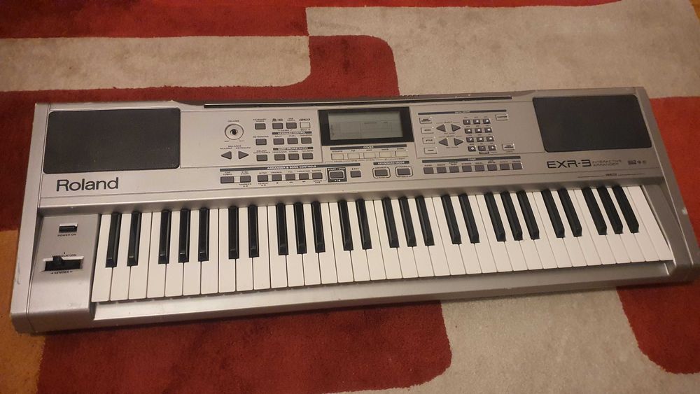 Orga Roland EXR 3