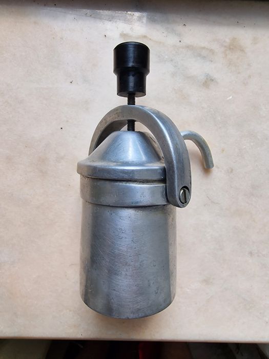 Ibric tradițional, din aluminiu, pentru cafea