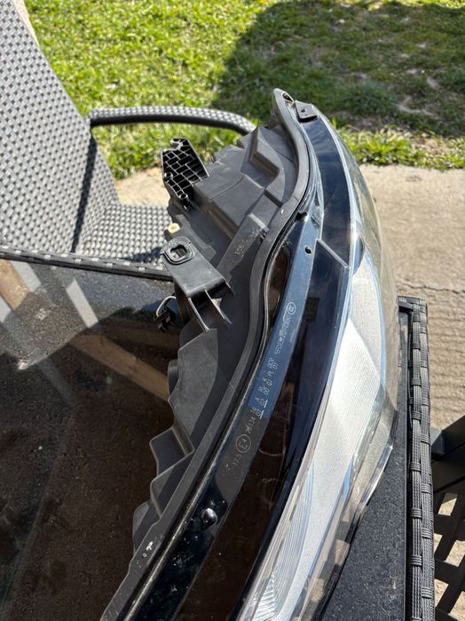 Ляв фар за Ауди А6 Ц7 2012