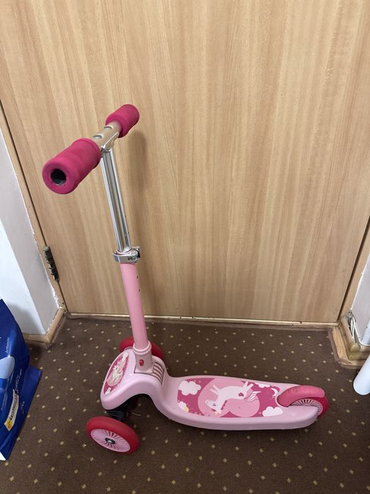 Vand trotineta in stare buna