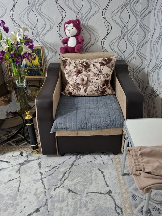 Диван и два кресла, комплект