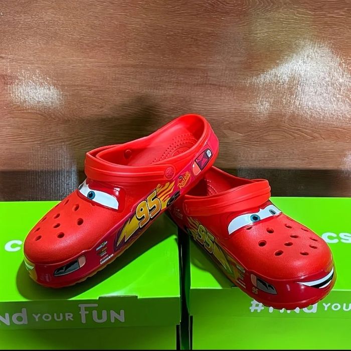 CROCS x Lightning McQueen