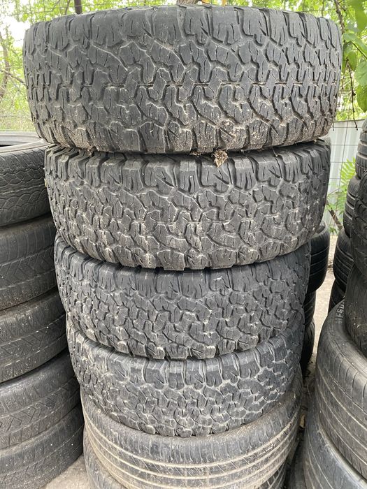 Шины BFGoodrich 285/70R17 A/T -4 штук