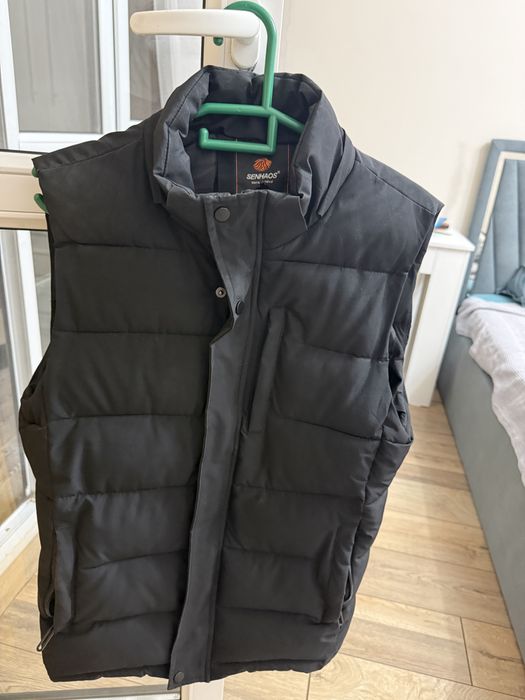 Безрукавка размер М