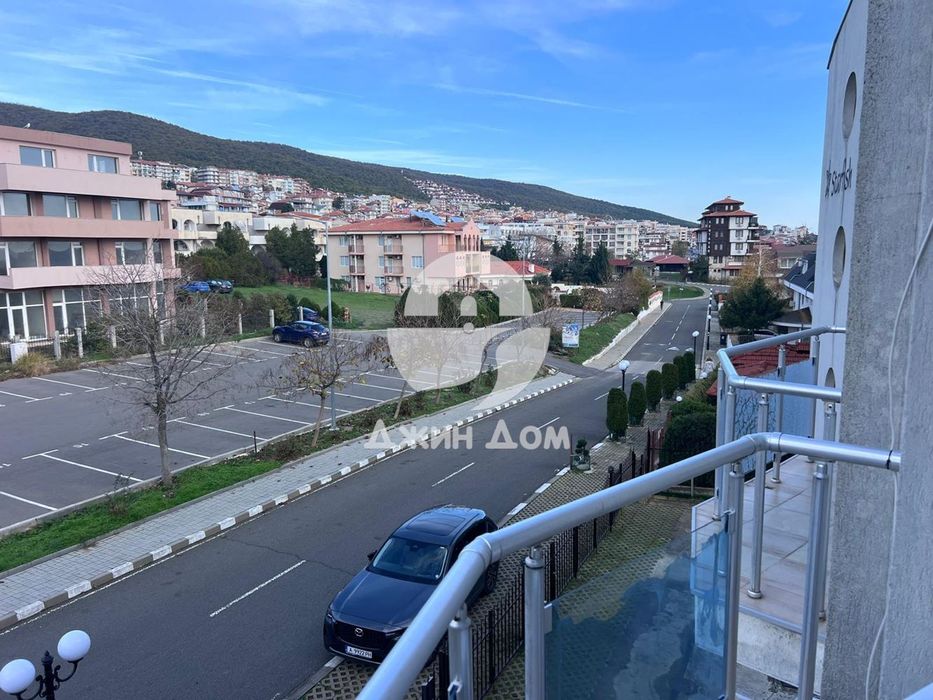 Двустаен апартамент в к-с Старфиш, Свети Влас