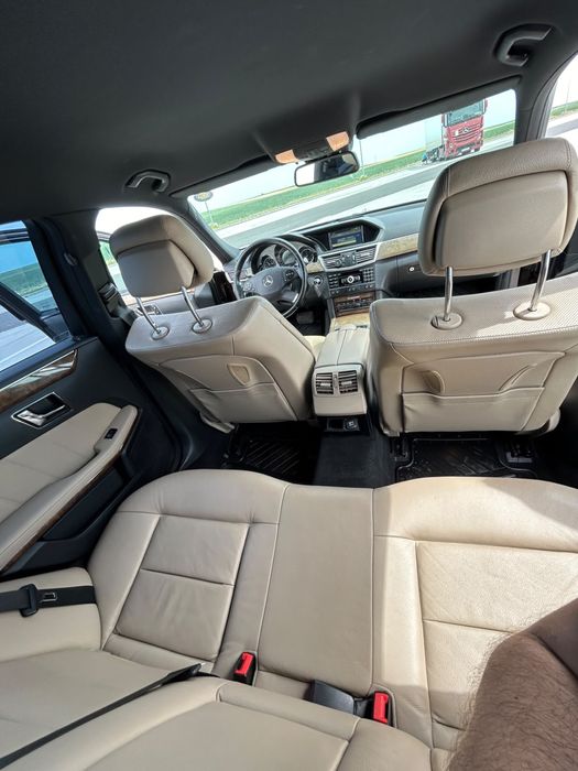 E 350 CDI 4MATIC BlueEFFICIENCY airmatic, culoare Maro