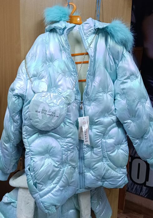 Куртки детские новые