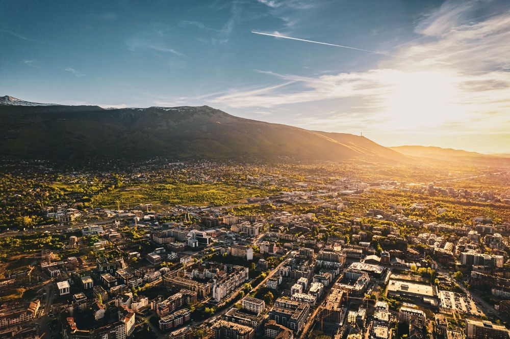 Професионално видеозаснемане с дрон