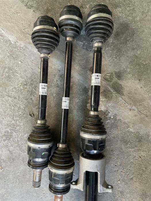 Полуоски за бма  х1 чисто нови цената е за един компл