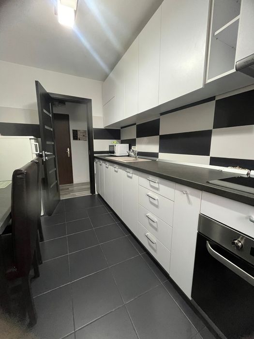 Apartament 2 camere, mobilat modern, Polivalenta