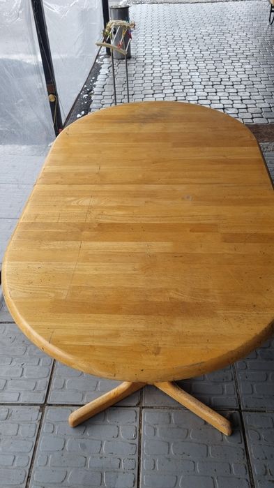 Стол кухонный деревянный