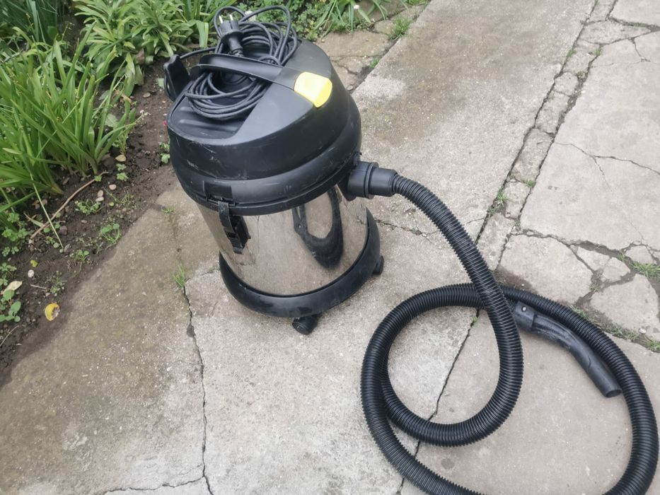 Aspirator profesional Karcher NT27/1 Me