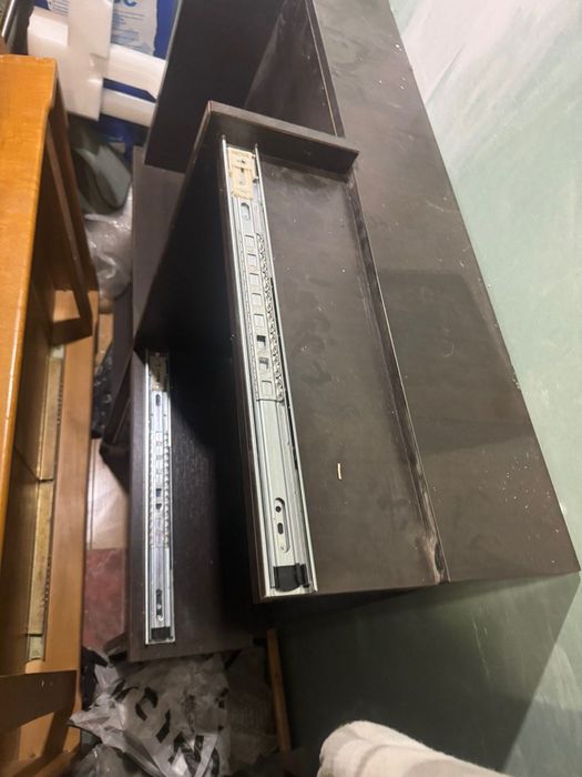 Подарявам холна маса