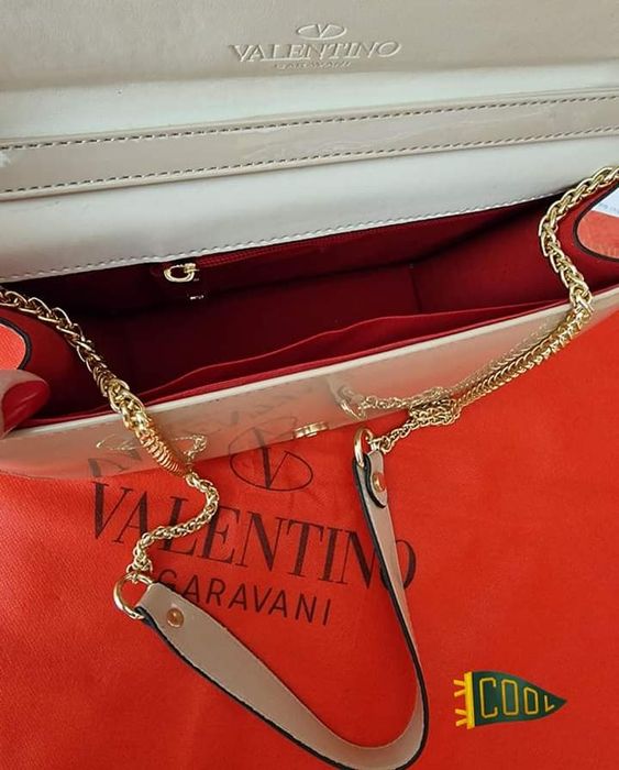 Geanta nude Vltn, Italia  logo metalic auriu, saculet inclus