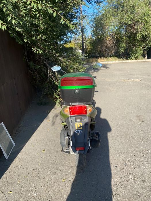 Продам скутер 150 кубовый