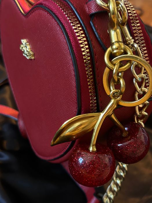 Ключодържател/аксесоар черешки - Coach