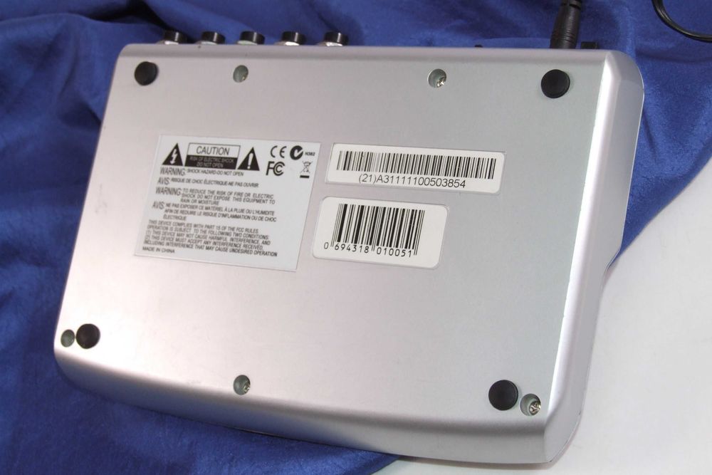 Interfata USB audio recording ALESIS iO4, 4 intrari (inclusiv pt microfon), 4 iesiri, NOUA
